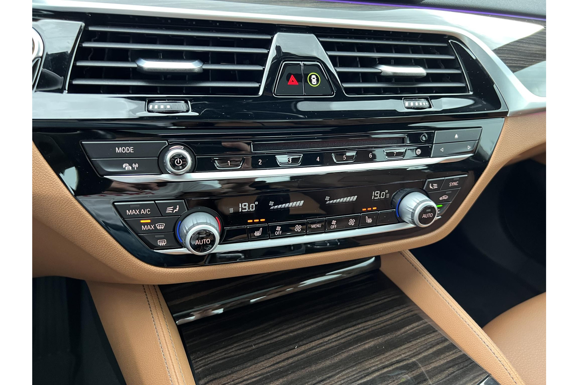 BMW 5 Serie 520d High Executive*DAKJE*HUD*CRUISE*NAVI.PROF*LED